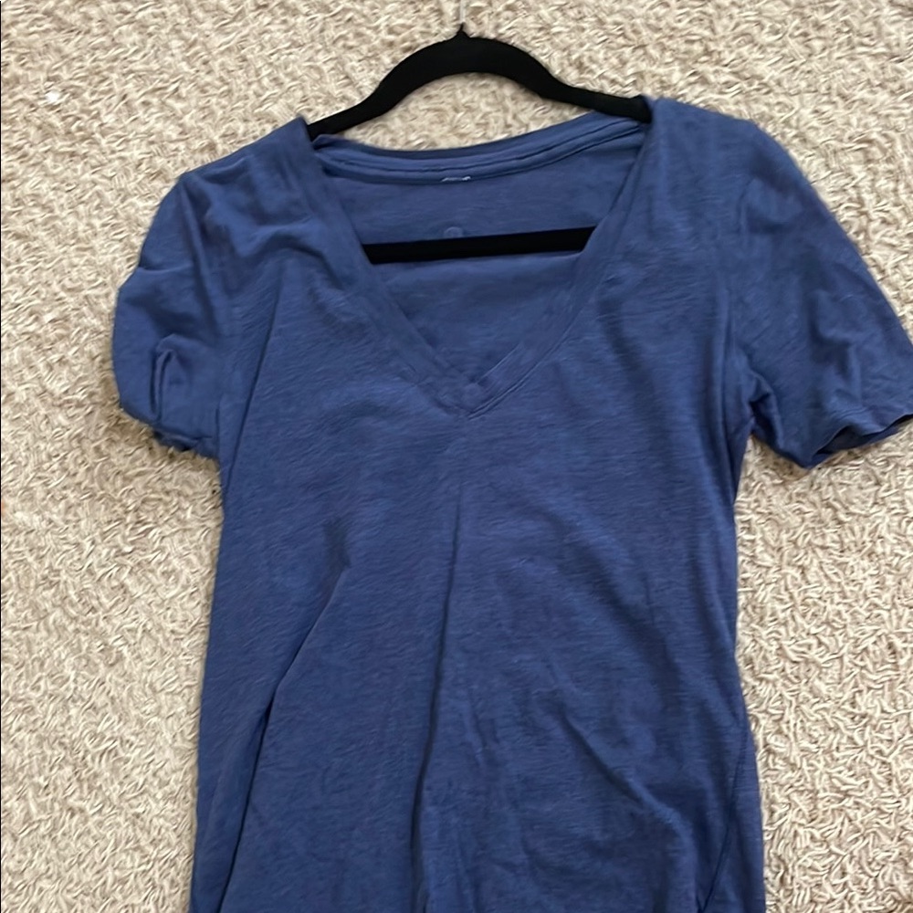 Lululemon Athletica Blue Puff Sleeve Fitted T-Shirt
